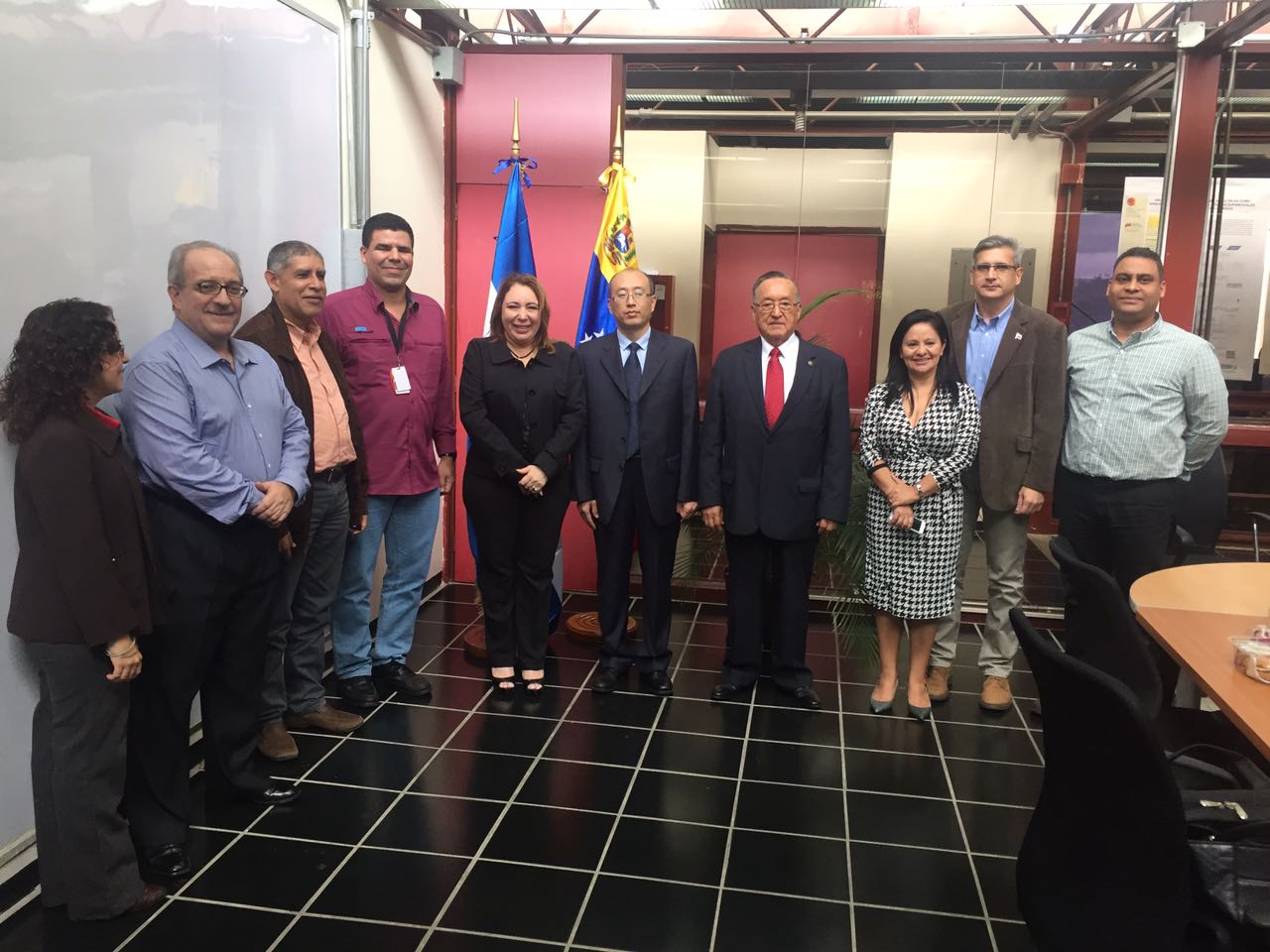 VIT impulsa proyecto tecnológico para El Salvador