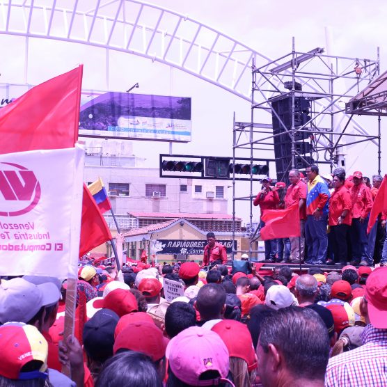 VIT marchó por la defensa de la Revolución en Coro