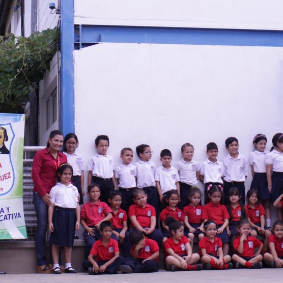 Tecnología Educativa visitó a los niños del  Colegio Simón Rodríguez