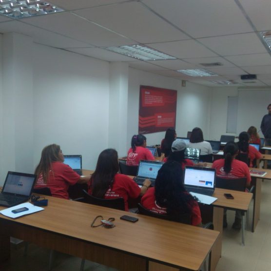 VIT brinda "Formación Básica de Informática y Software Libre" a su personal