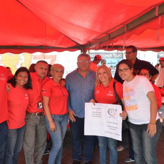 Trabajadores de VIT realizaron su aporte por la Revolución