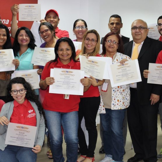 Trabajadores de VIT culminaron con éxito el diplomado de Derecho Laboral y Gestión del Talento Humano