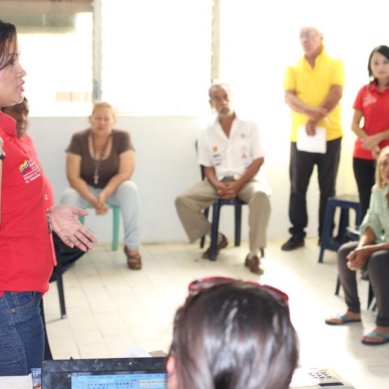 Habitantes de Residencias “La Puerta” reciben capacitación gracias a Tecnología Educativa extensión Comunal