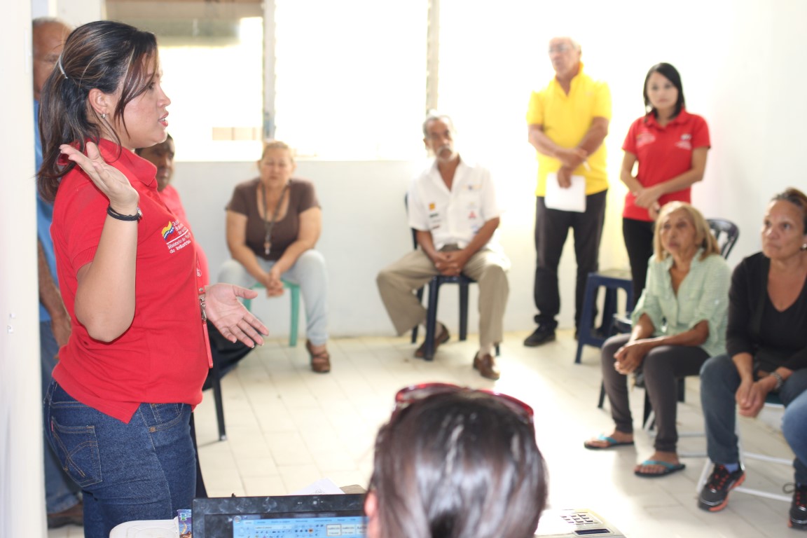 Habitantes de Residencias “La Puerta” reciben capacitación gracias a Tecnología Educativa extensión Comunal