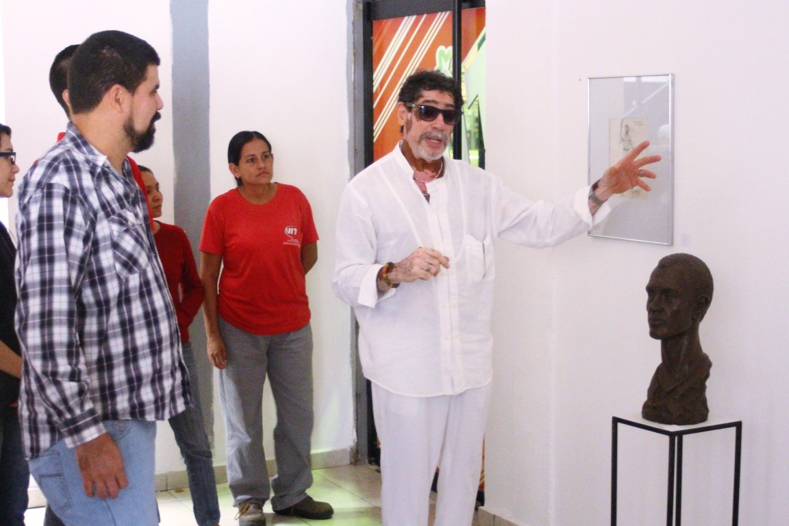 VIT abre sus espacios para exponer obras artísticas de Henry Curiel
